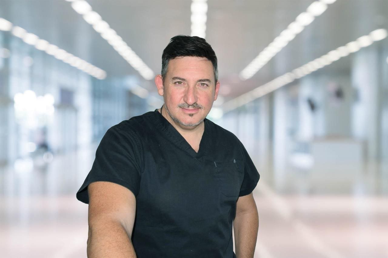 Dr. Pablo Orbelli in medical setting